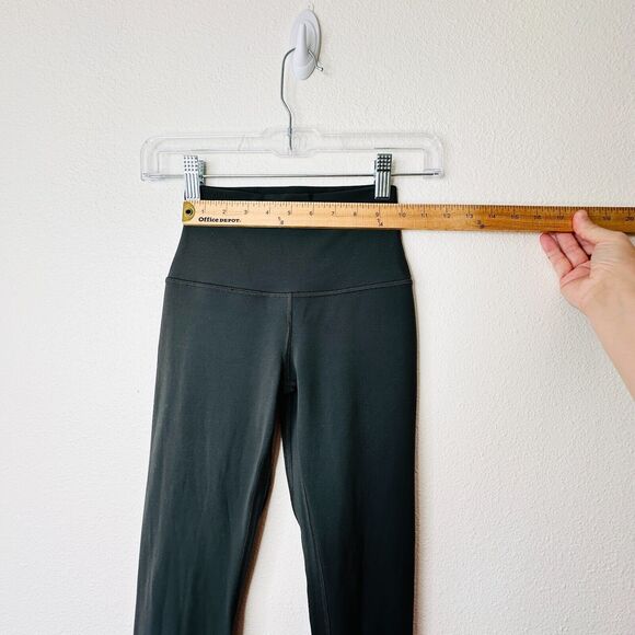 Lululemon Slate Gray High-Waist Yoga Pants 2 - Picture 9 of 9
